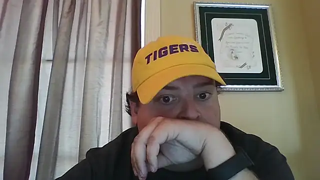 YelpedAverting online show from 09/13/25, 09:15