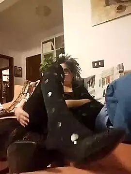 Snapshot of MATTIS11 chatting on 12/12/24, 08:53 MATTIS11 online show from 12/12/24, 08:53