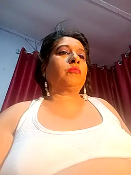 Snapshot of raniofsex02 chatting on 10/11/25, 07:37 raniofsex02 online show from 10/11/25, 07:37