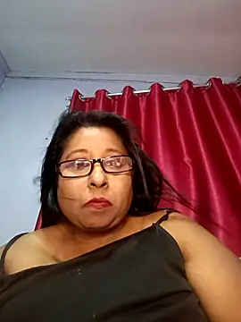 Snapshot of raniofsex02 chatting on 03/05/25, 11:49 raniofsex02 online show from 03/05/25, 11:49