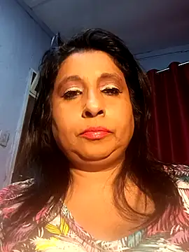 Snapshot of raniofsex02 chatting on 10/12/25, 04:08 raniofsex02 online show from 10/12/25, 04:08