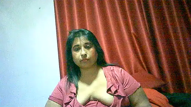 Snapshot of raniofsex02 chatting on 10/03/25, 03:24 raniofsex02 online show from 10/03/25, 03:24