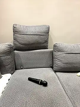 SaraSchener online show from 11/30/25, 11:05