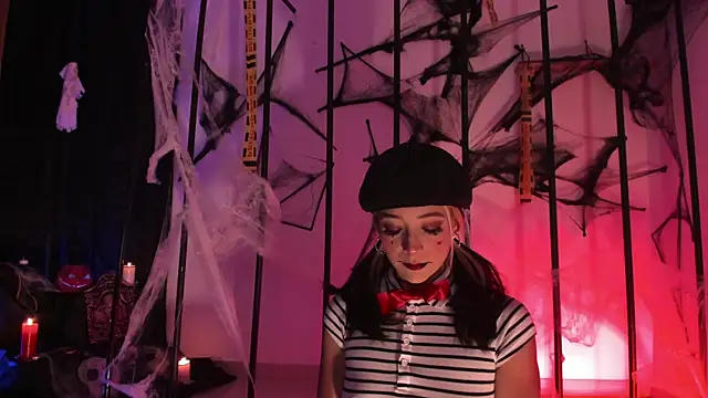 penny sweett  online show from 10/11/25, 12:22