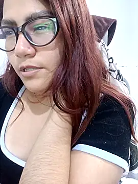 ZUCAAT online show from 11/17/25, 04:27