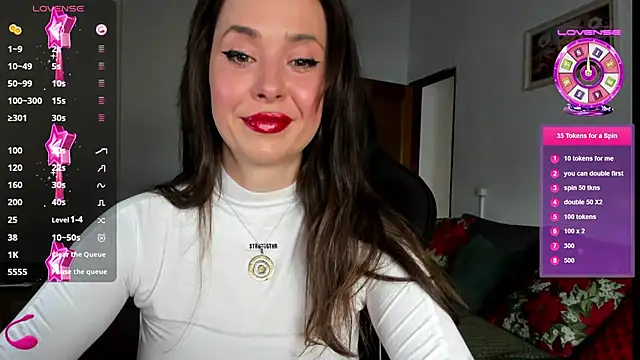 Snapshot of PlayfulGoddess chatting on 02/18/25, 12:49 PlayfulGoddess online show from 02/18/25, 12:49