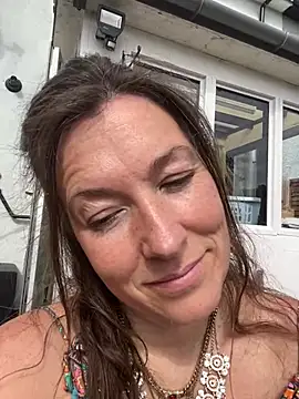 Lwhite1 online show from 05/29/26, 03:29