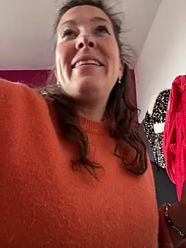 Lwhite1 online show from 03/23/26, 04:40