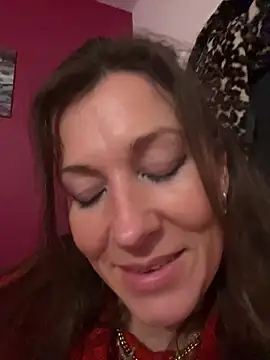 Lwhite1 online show from 04/15/26, 10:32