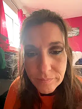 Lwhite1 online show from 10/08/25, 03:35