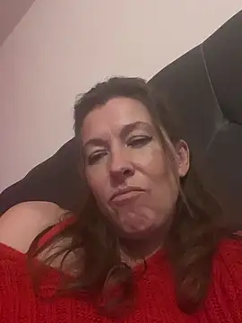 Lwhite1 online show from 01/11/26, 05:42