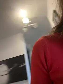 Lwhite1 online show from 02/11/26, 04:51