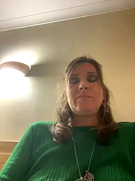 Lwhite1 online show from 10/11/25, 08:54