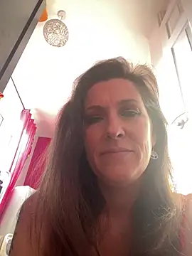 Lwhite1 online show from 03/20/25, 04:42