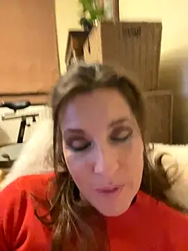 Lwhite1 online show from 10/04/25, 11:50