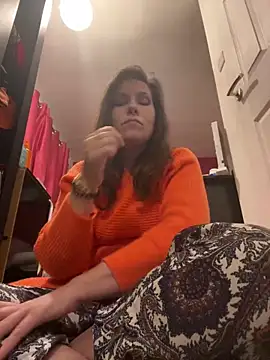 Lwhite1 online show from 03/21/25, 12:40