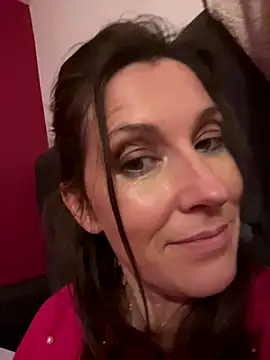 Lwhite1 online show from 12/20/25, 10:34