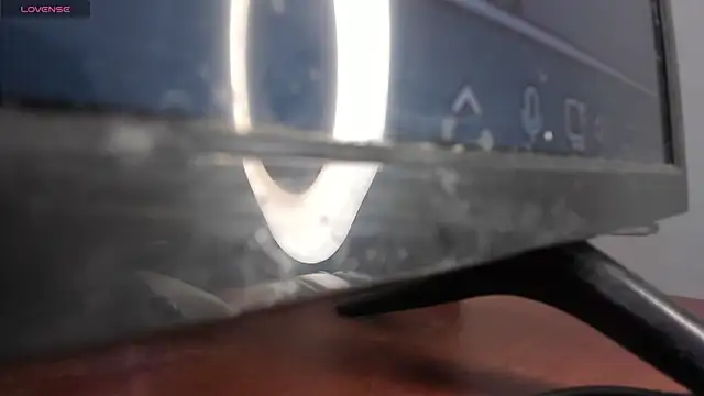 evelyn 23 online show from 11/12/25, 04:22