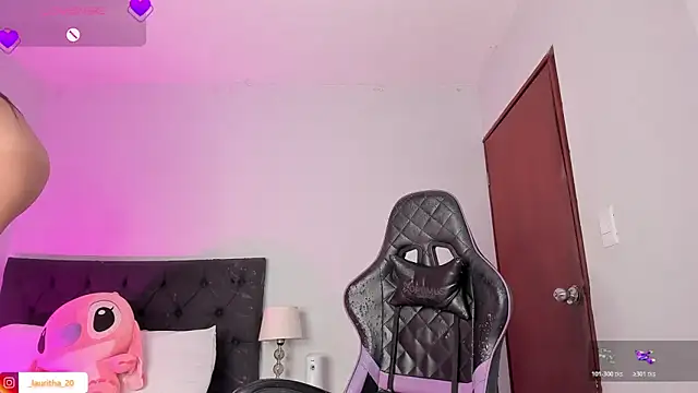 evelyn 23 online show from 04/08/26, 02:57