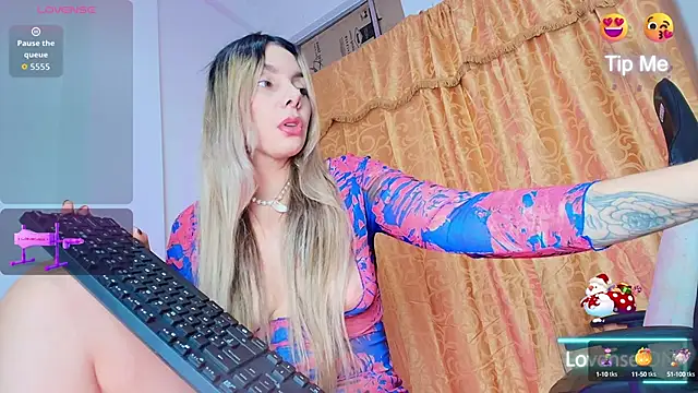 AbrilZannetii online show from 10/05/25, 11:50