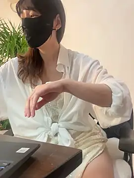 Snapshot of Annabody chatting on 02/28/25, 05:04 Annabody online show from 02/28/25, 05:04