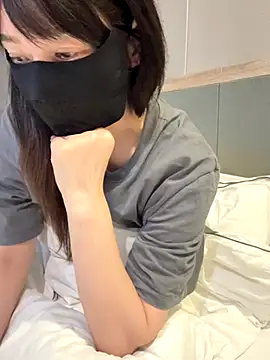 Snapshot of Annabody chatting on 10/03/25, 05:47 Annabody online show from 10/03/25, 05:47