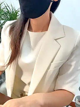 Snapshot of Annabody chatting on 10/25/25, 07:40 Annabody online show from 10/25/25, 07:40