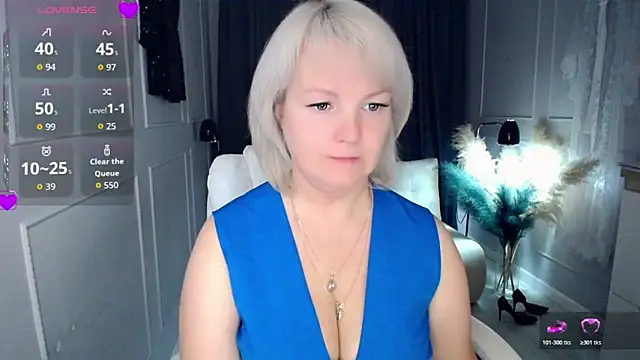 Snapshot of Juarnea chatting on 11/08/25, 03:10 Juarnea online show from 11/08/25, 03:10