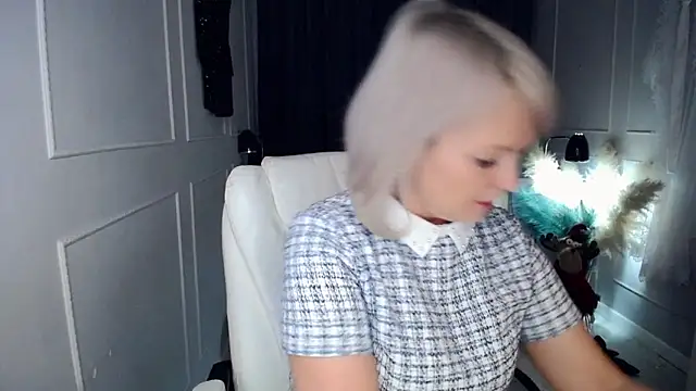 Juarnea online show from 01/18/26, 11:46