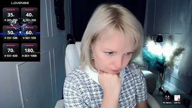 Juarnea online show from 02/19/26, 08:55