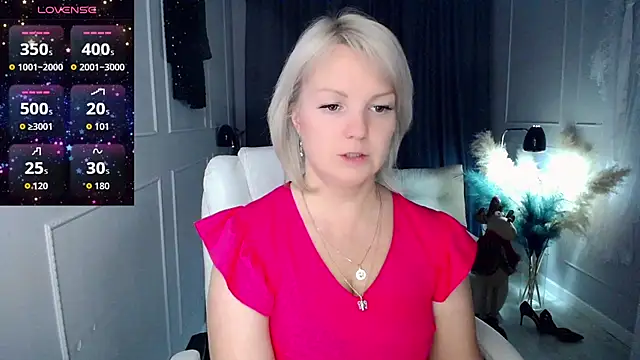 Juarnea online show from 12/20/25, 11:18