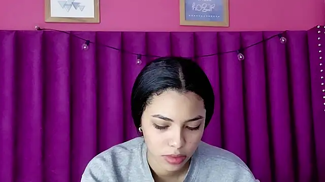 littleebonny online show from 12/22/25, 12:38