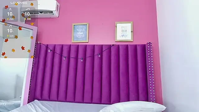 littleebonny online show from 10/15/25, 12:35