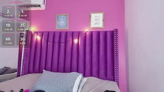 littleebonny online show from 10/17/25, 01:13