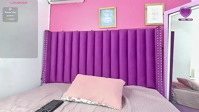 littleebonny online show from 03/04/26, 12:35