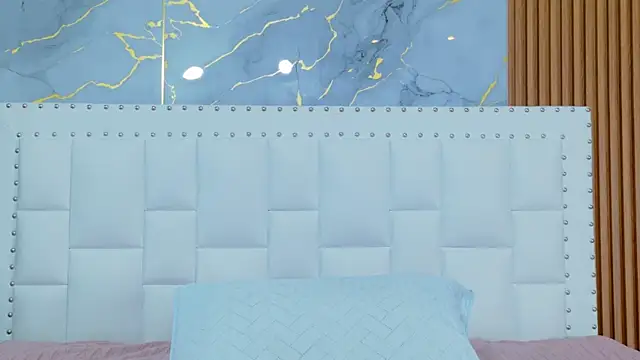 littleebonny online show from 10/09/25, 01:00