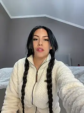Snapshot of shaarebaare chatting on 12/17/24, 10:11 shaarebaare online show from 12/17/24, 10:11