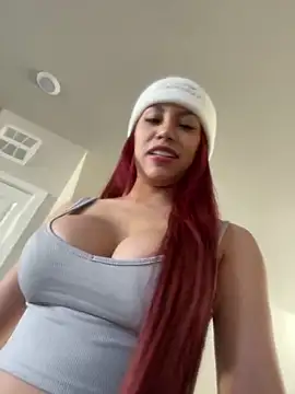 Snapshot of shaarebaare chatting on 02/25/25, 10:42 shaarebaare online show from 02/25/25, 10:42