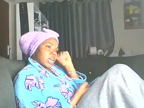 sweet bigclit online show from 11/10/25, 06:02