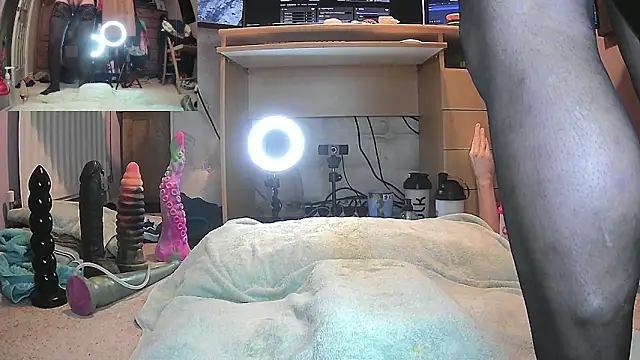 ClairTS online show from 12/21/24, 12:16