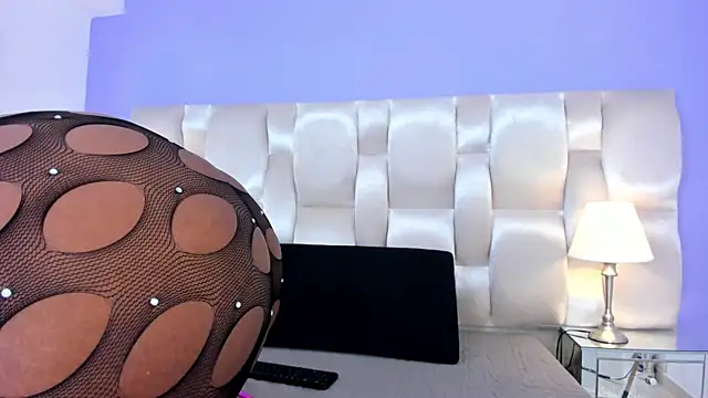 dirtyvictoria online show from 09/29/25, 12:11