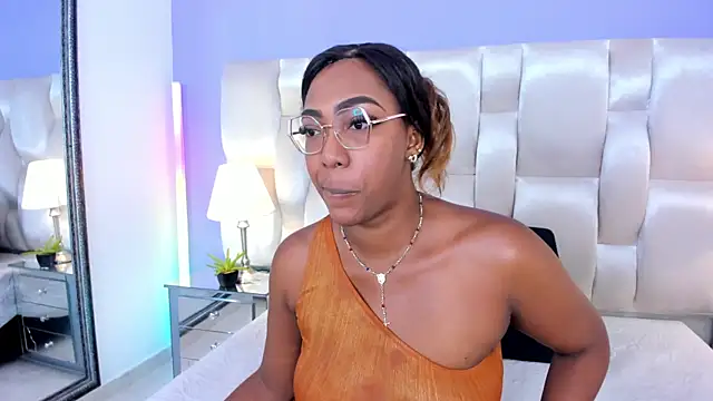 dirtyvictoria online show from 10/24/25, 12:15