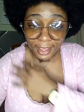 CocoBootyyy online show from 09/28/25, 10:17