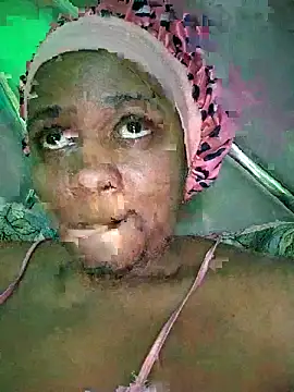 CocoBootyyy online show from 11/18/25, 02:59