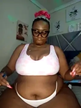 CocoBootyyy online show from 12/04/25, 07:57