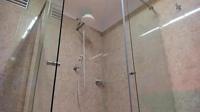 emily parkerr online show from 04/15/26, 04:22