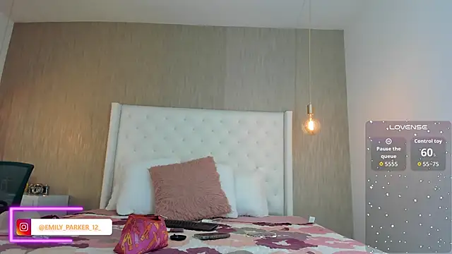 emily parkerr online show from 04/09/26, 02:56