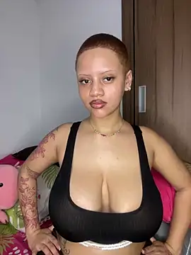 Charlotee  online show from 10/16/25, 09:17