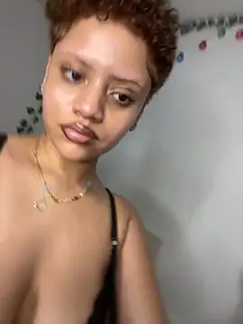 Charlotee  online show from 04/12/26, 09:12