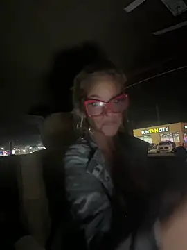 vixendoll87 online show from 03/26/26, 12:53